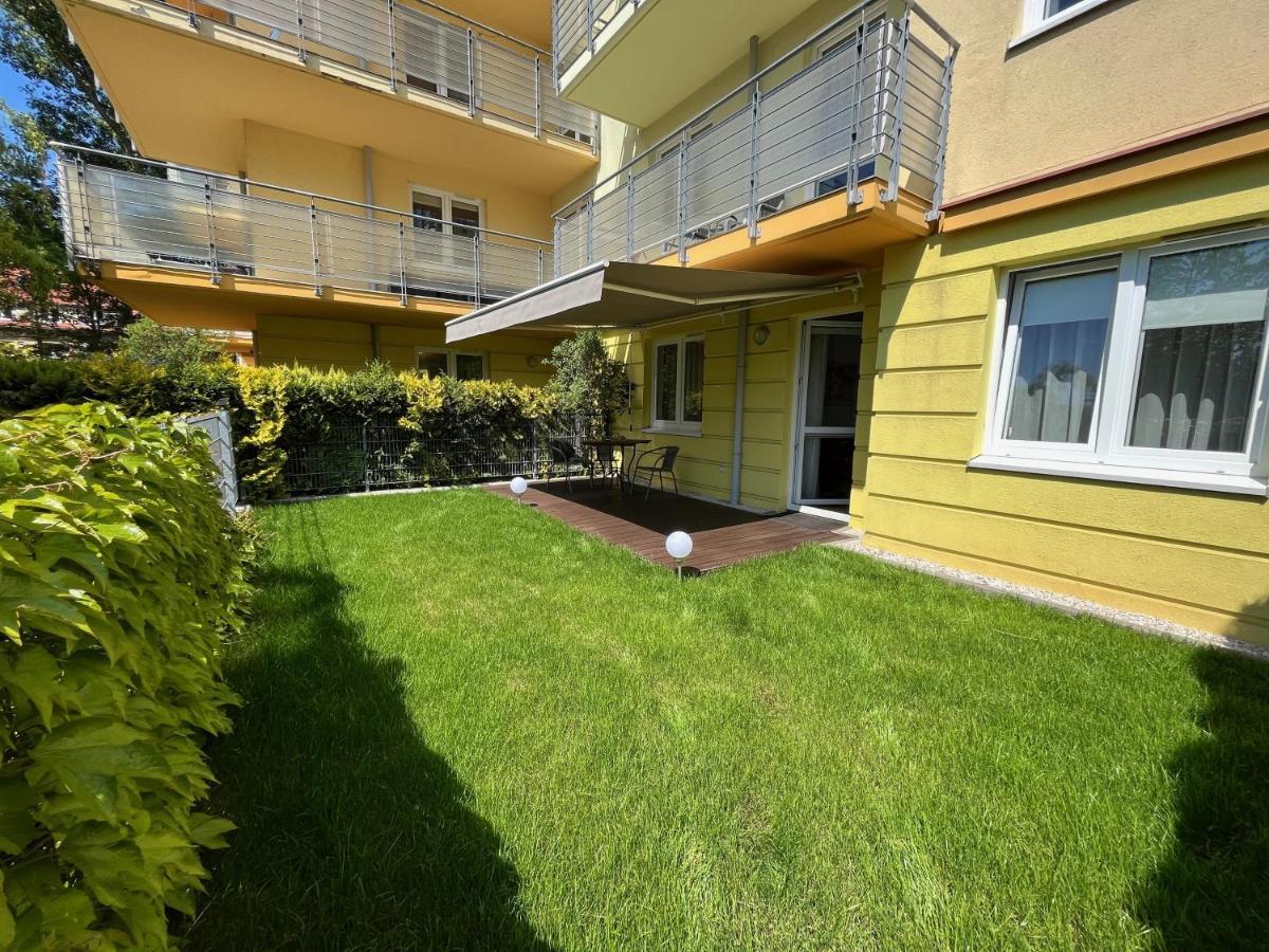 Apartament Z Garazem I Ogrodem Kołobrzeg Esterno foto