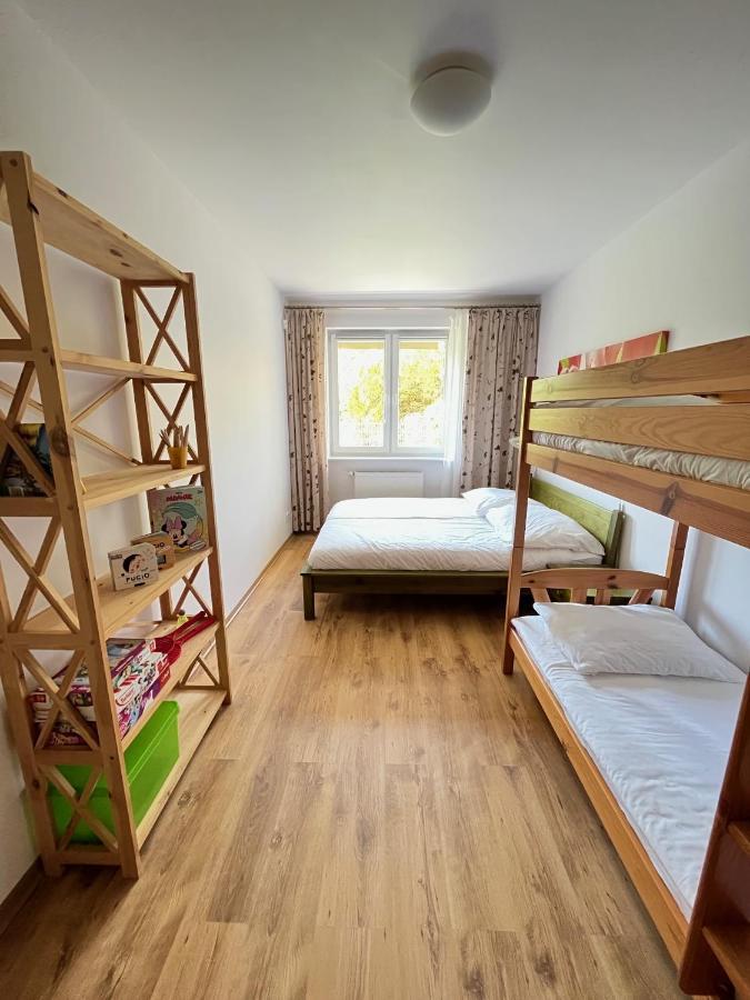 Apartament Z Garazem I Ogrodem Kołobrzeg Esterno foto